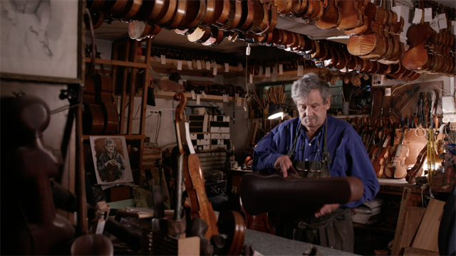 Amnon Weinstein restores violins from Holocaust concentration camps